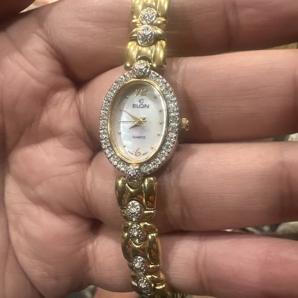 Elgin Women Oval Gold Crystals MOP Dainty Watch 18mm Fit 8in For Repair Nt Workn - Image 2 of 4