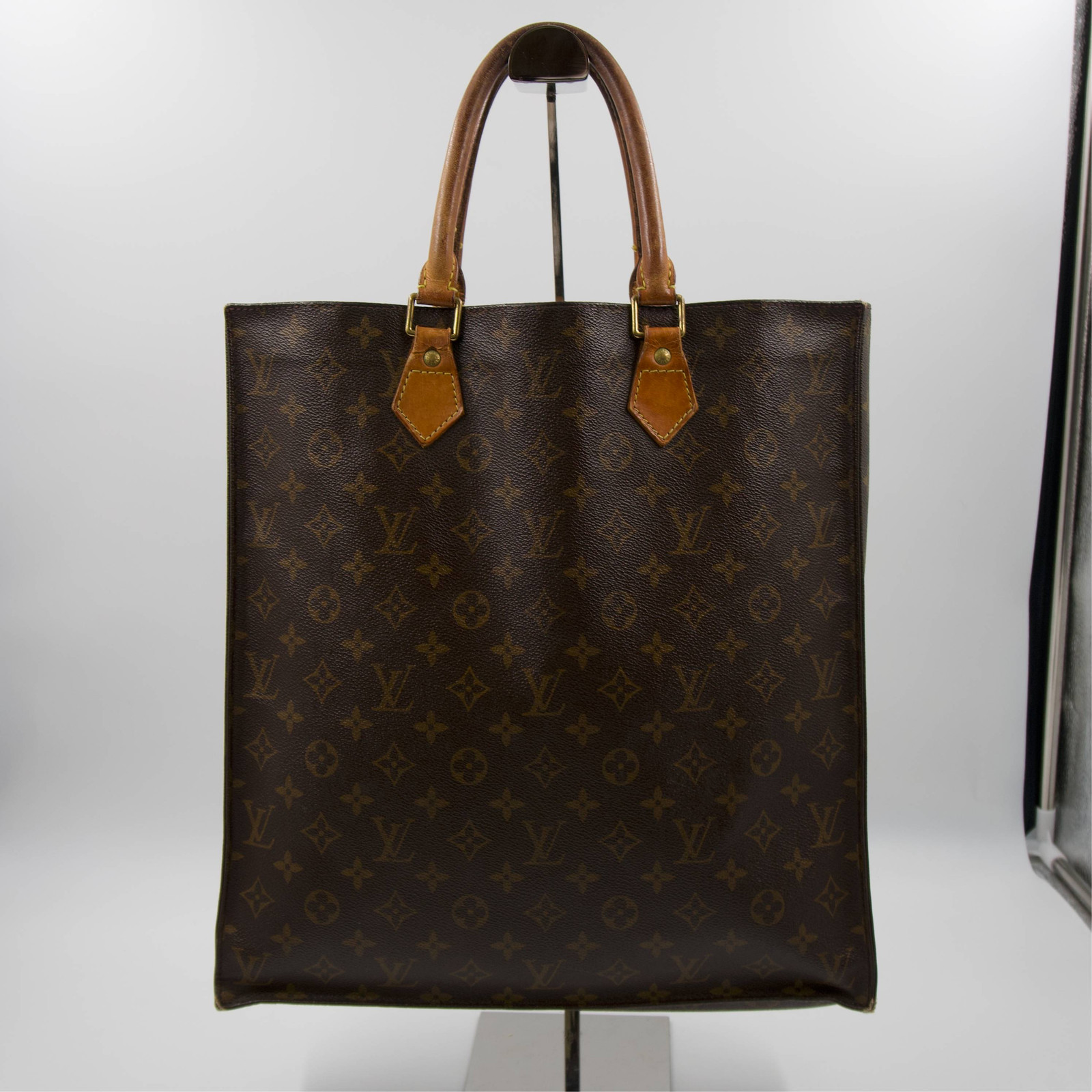 LOUIS VUITTON Monogram Sac Plat Hand Bag M51140 Authentic