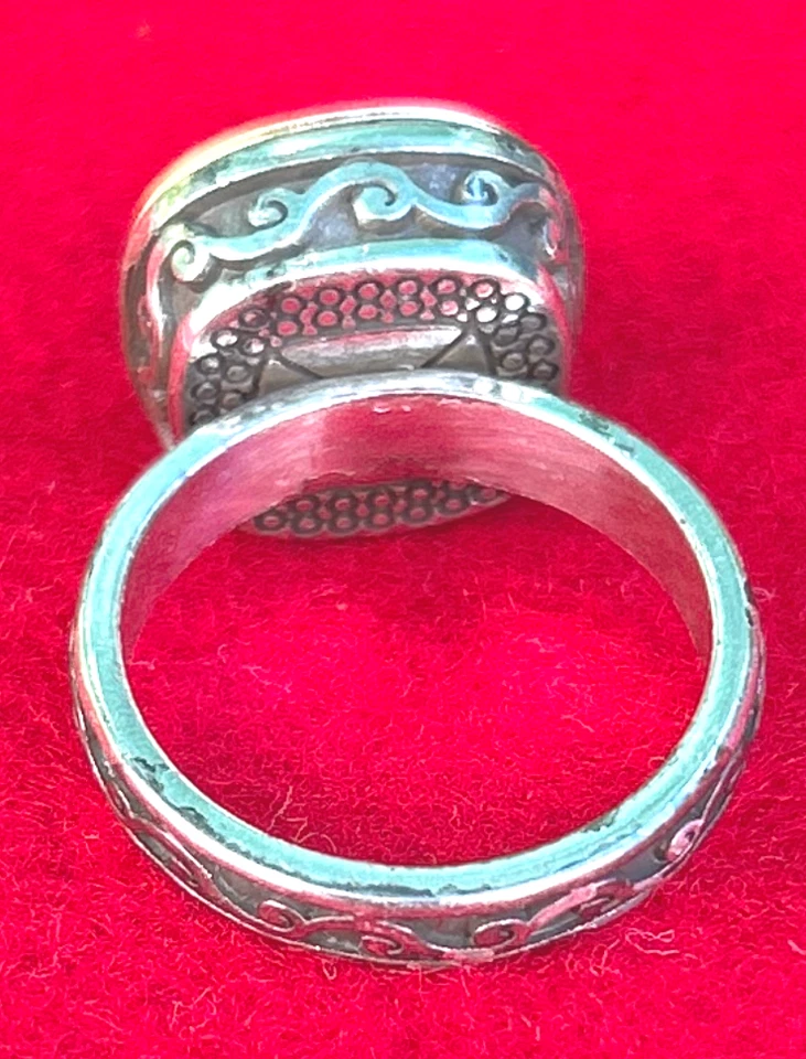 VINTAGE BRIGHTON VENUSIAN IRIDESCENT CLEAR SWAROVSKI CRYSTAL SIZE 6 to 6.25 - Image 2 of 4