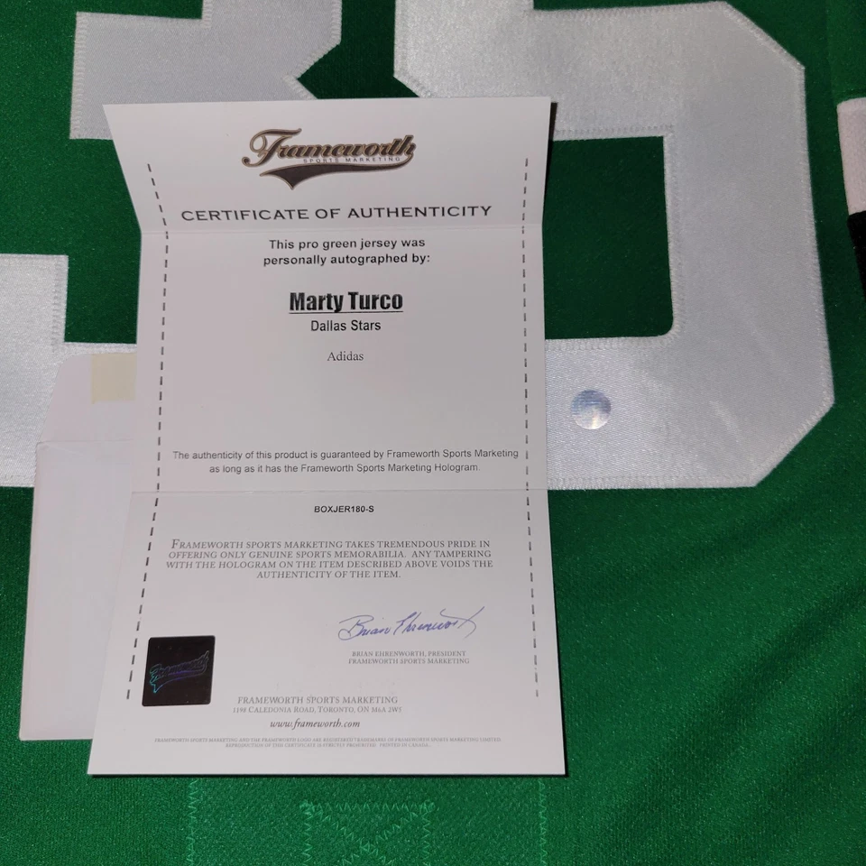 Camiseta Adidas Auténtica Autografiada por MARTY TURCO Certificado de Autenticidad Dallas Estrellas Firmada a Mano Foto 4 de 4