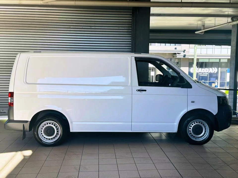 2013 Volkswagen Transporter TDI340 T5 SWB Auto MY13 EASY FINANCE 02 9479 9555 - image 4 of 4