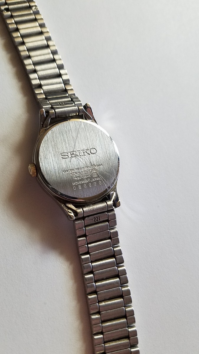 Seiko Womens 7N82-0GH0 Watch Silver & Gold Bracelet Band