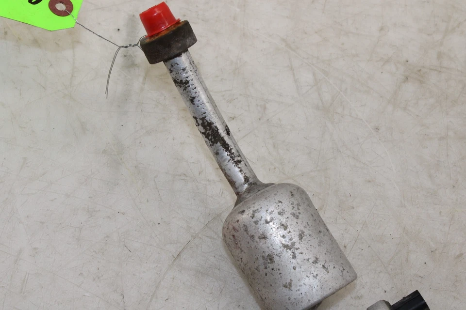 Manguera de descarga de aire acondicionado Ford F250 Super Duty 2011-2016 6,2 L OEM GE115 Foto 2 de 4