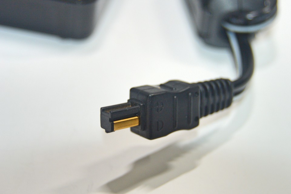 Sony AC-LS5 ACLS5 AC Power Adapter P8 P10 P200 DSC-H9 W70 T88 T700 | eBay