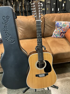 Martin D12-28 acoustic guitar mint condition USA 2002 hard case