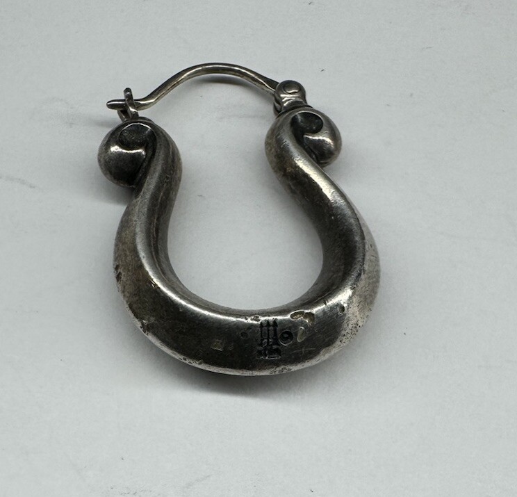Single Replacement James Avery Scrolling Hoop Ste… - image 2