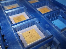 MC68020RC20E MC68020 MOTOROLA GOLD PGA VINTAGE 94/96 NEW COLLECTIBLE QTY-1