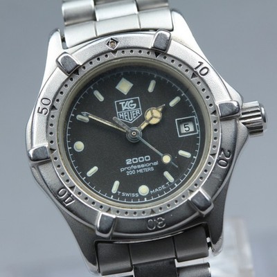 TAG Heuer 2000 Series 962.008 Date Black Dial Diver's Quartz 26mm Ladies Watch