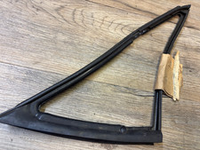 1967 CHRYSLER 300 FURY VIP POLARA C BODY NOS MOPAR LH VENT WINDOW WEATHERSTRIP