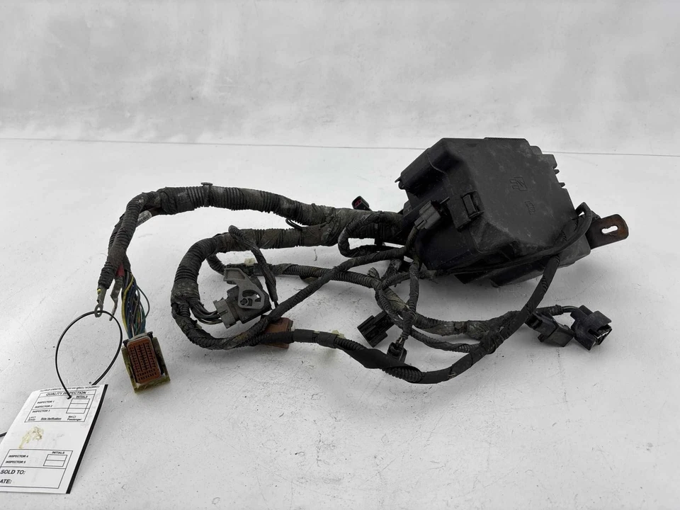 Arnés de cableado caja de fusibles bahía motor Ford Fiesta 2011-2013 1,6 L OEM Foto 2 de 4