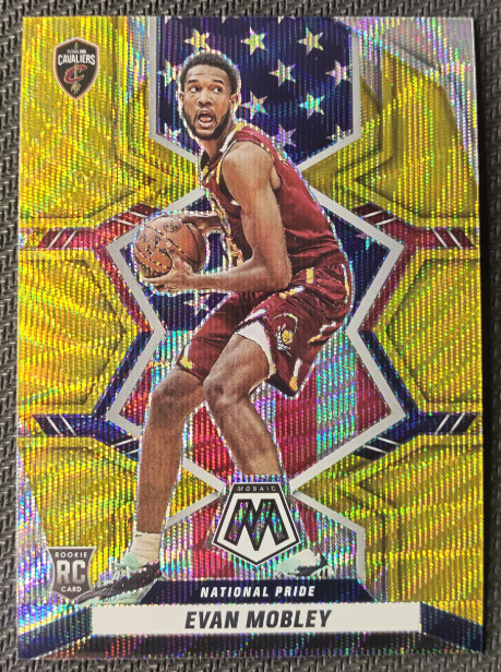 Evan Mobley 2021-22 Panini Mosaic Gold Wave RC Cavaliers #258