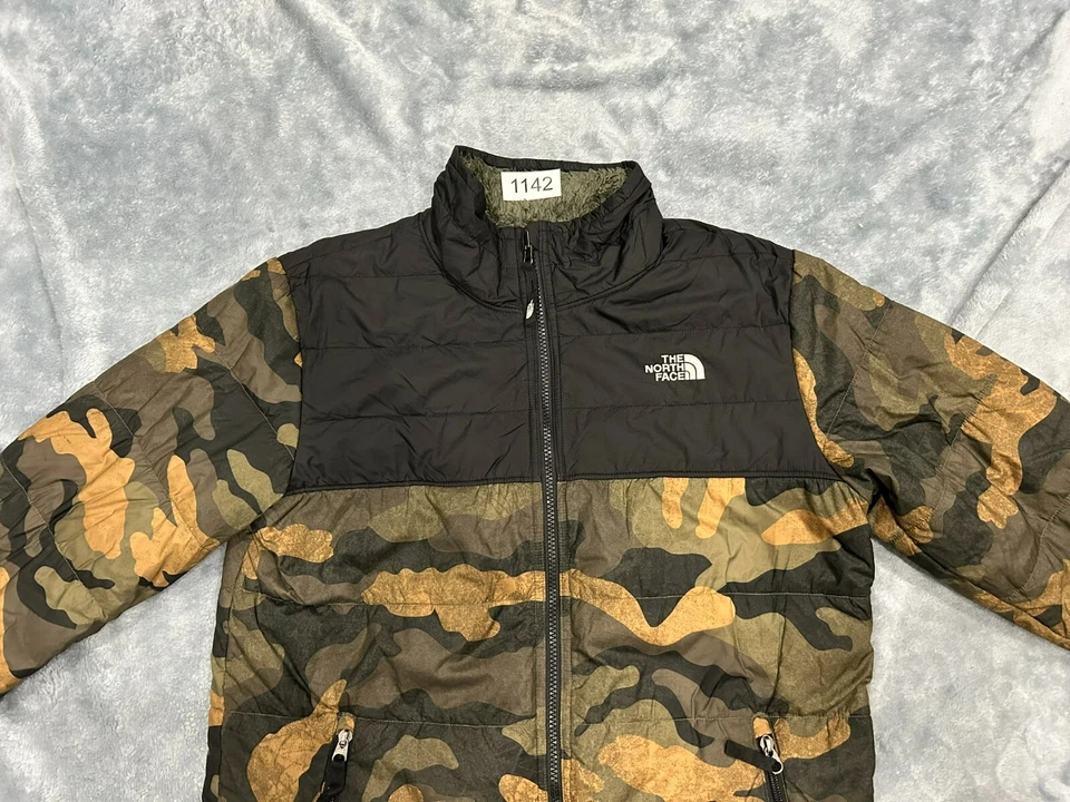 THE NORTH FACE REVERSIBLE MOUNT CHIMBO CAMO BOYS JACKET EXTRA LARGE 18/20 (READ) - Image 2 of 4