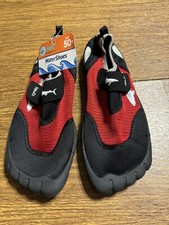 NEWTZ KIDS UPF 50 RED  BLACK WATER SHOES 4/5 YOUTH NWT
