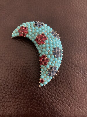 Rare Gorgeous Vintage Trifari Crescent Shape Brooch