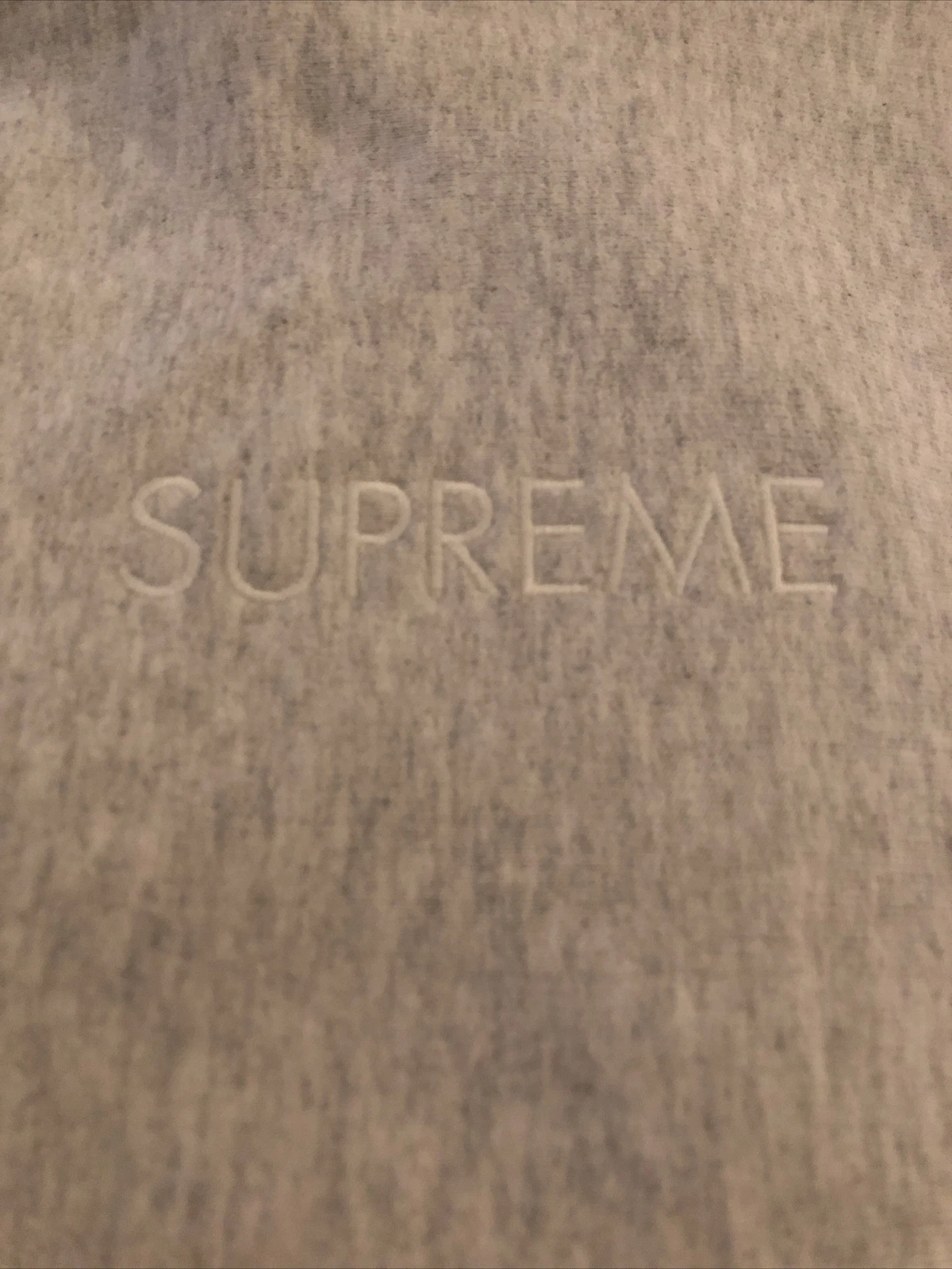 Felpa con cappuccio ricamata Supreme FW15 nuova media grigio cenere