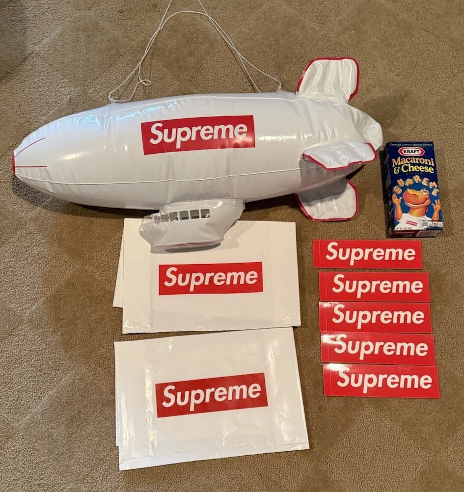 Lot d'accessoires gonflables Supreme Blimp, Mac & Cheese, autocollants (5x), sacs (2x)