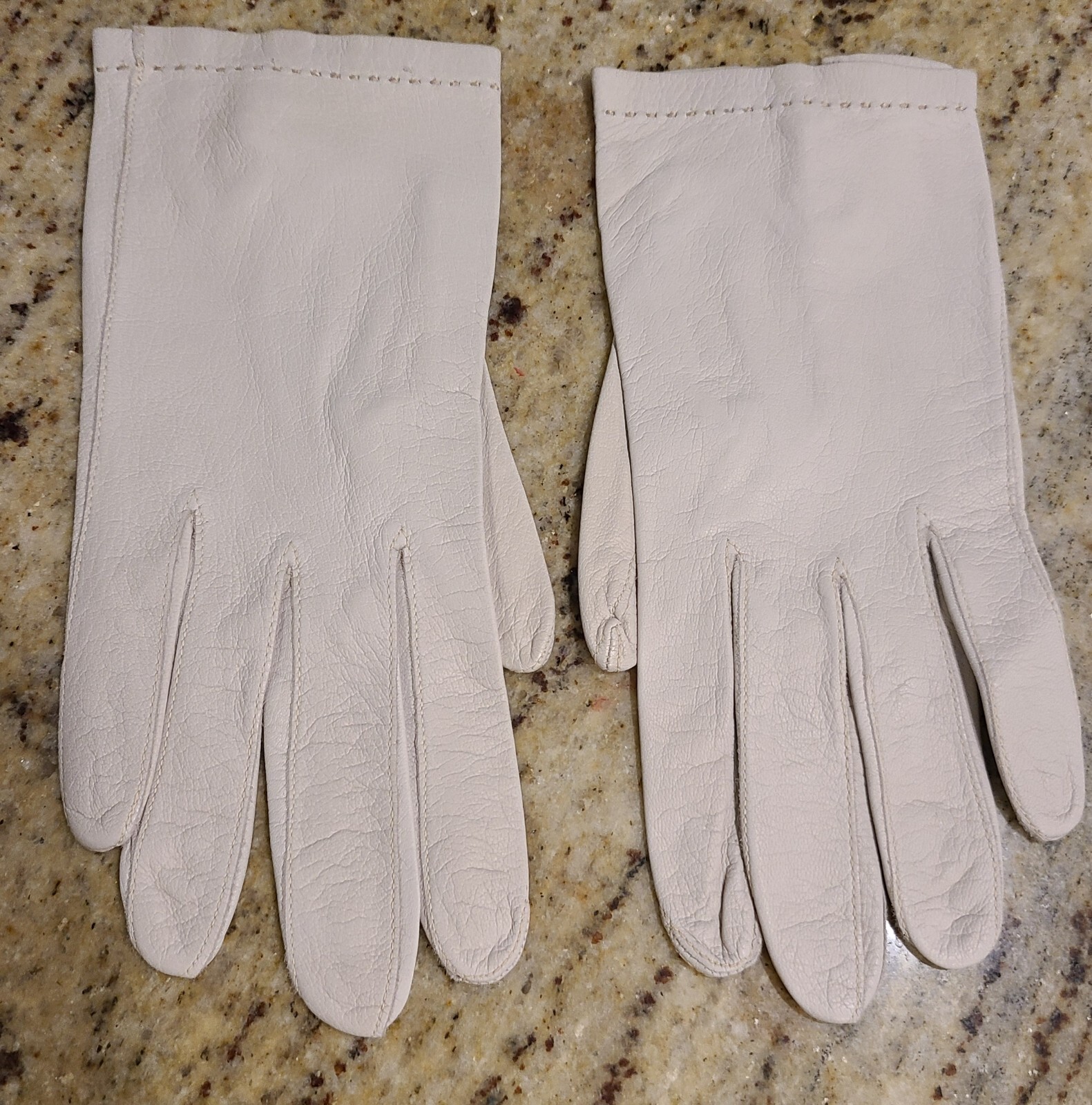 Vintage Size S/M Beige Soft Leather 8" Formal Gloves Pearly Wrist Button