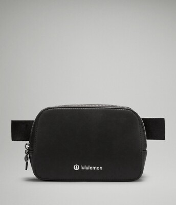 Lululemon Everywhere Belt Bag Cactus Material 1L