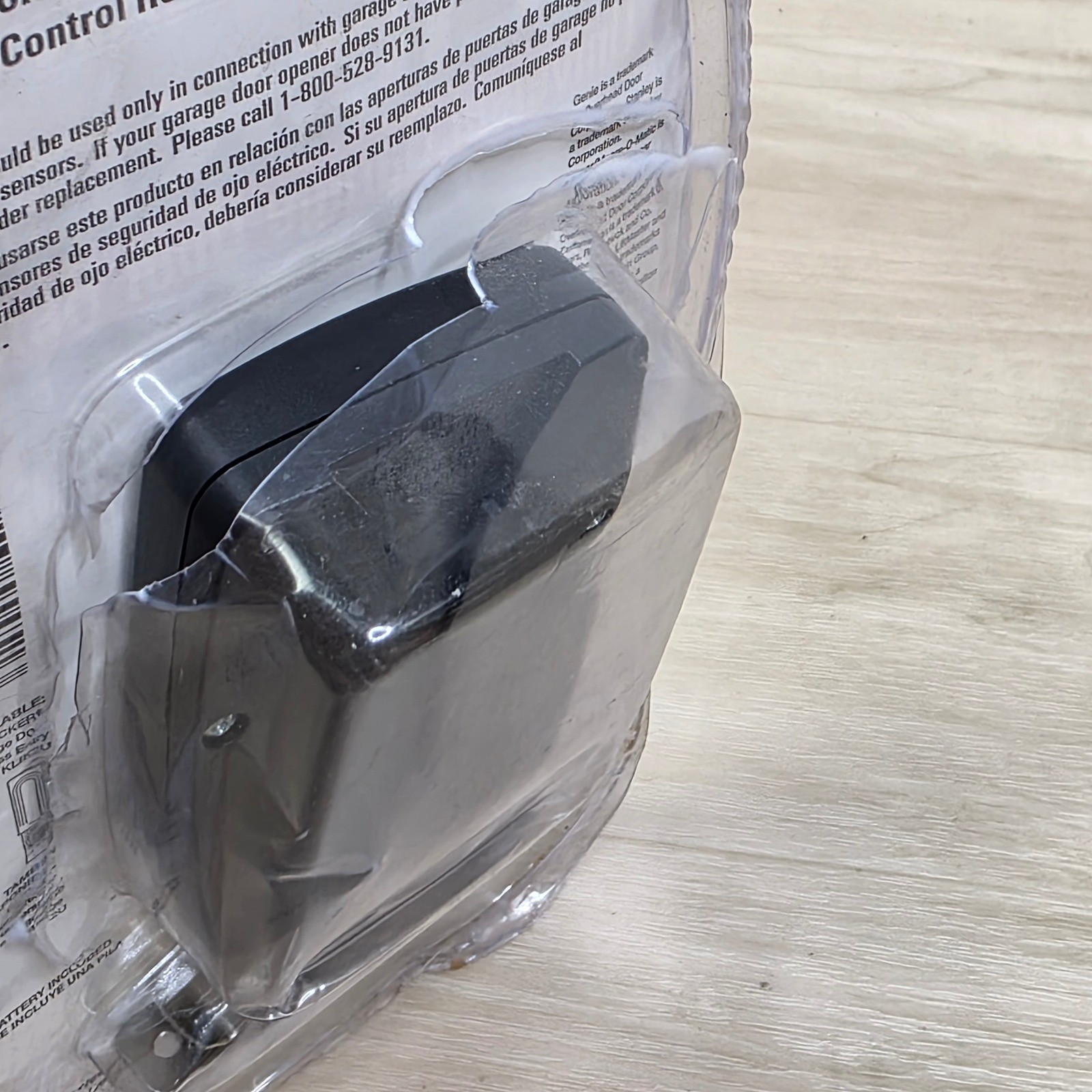 Chamberlain Clicker KLIK1U Universal Garage Door Remote 2-Button Black ...