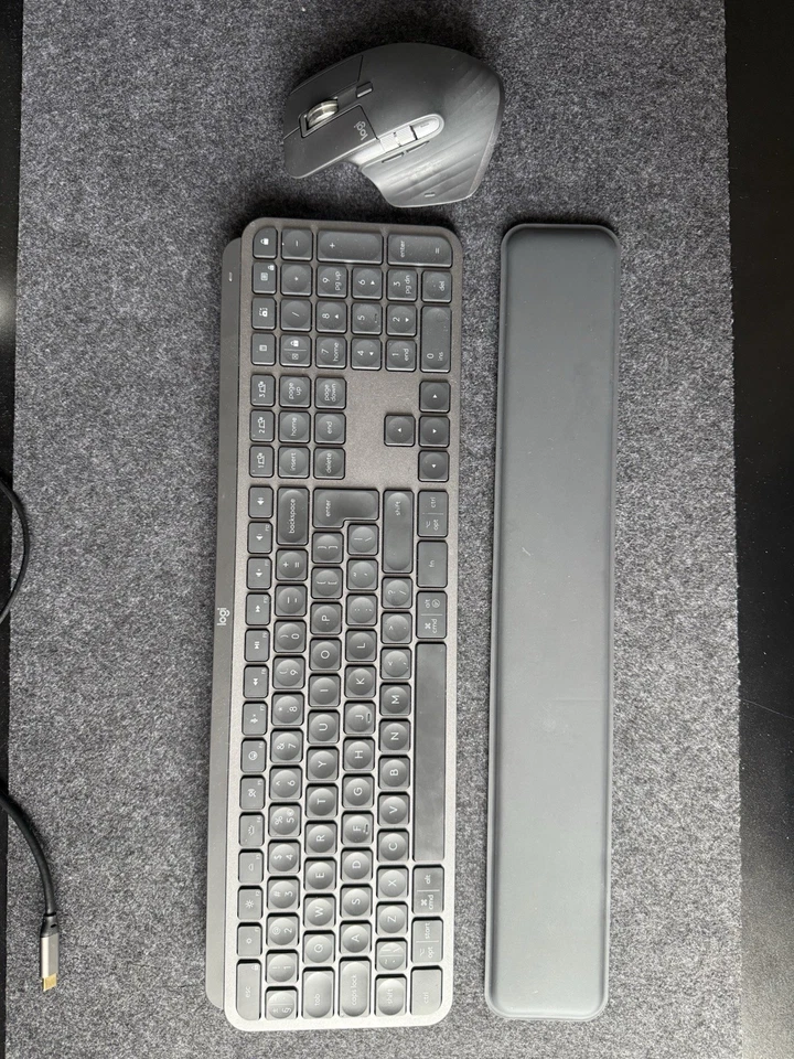 Logitech MX Keys S Combo Graphite (Qwerty) - Image 2 of 4