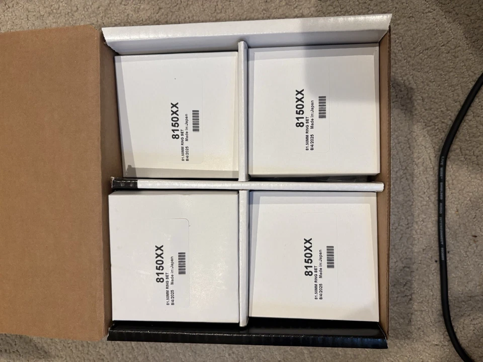 Kit de pistón Wiseco 81,5 mm de diámetro, -12 plato domo para Honda / Acura B18 LS VTEC, B18C Foto 2 de 4