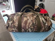 John Galt - Borsone mimetico Brandy Melville 22" - cerniera resistente