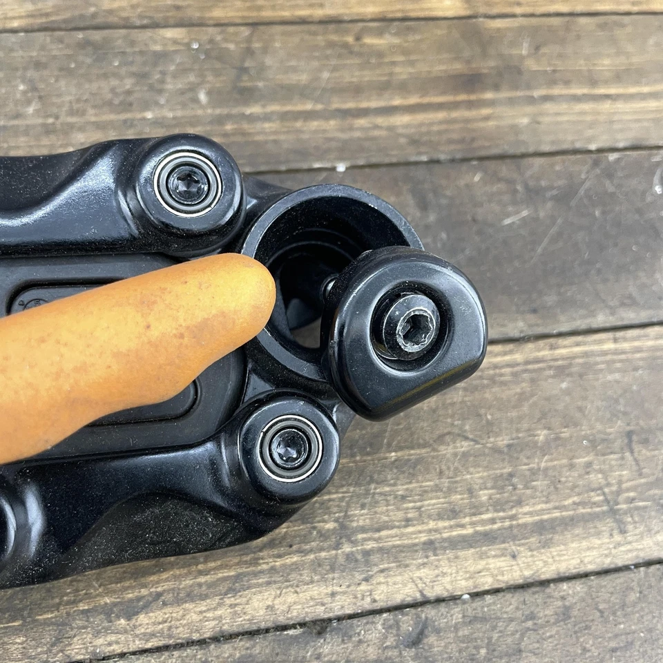 Tija de sillín con suspensión Cane Creek Thudbuster 30,9 mm negra M21K-10502 PIEZAS sin abrazadera Foto 4 de 4