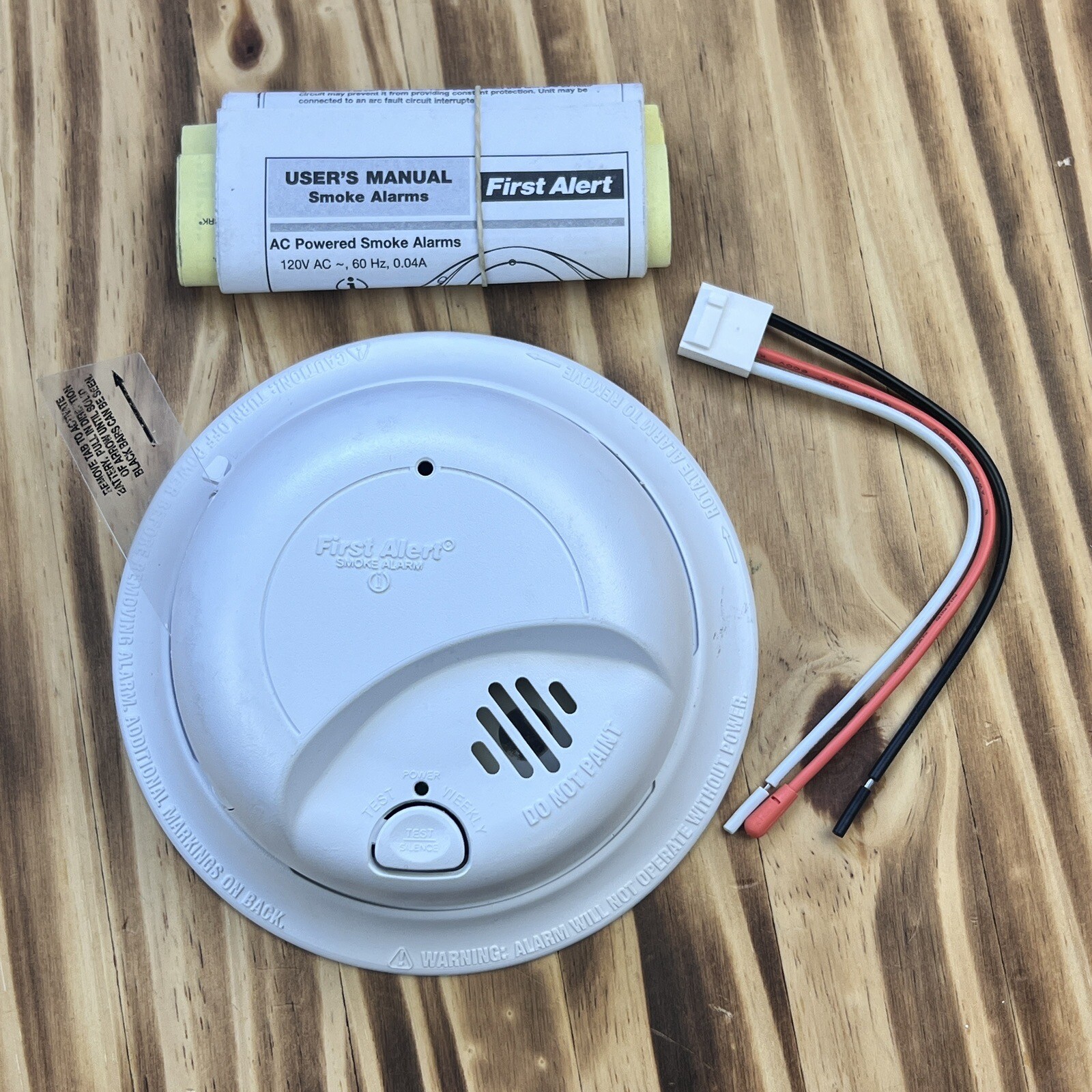First Alert 9120B Smoke Detector & Alarm, AC Powered With Battery