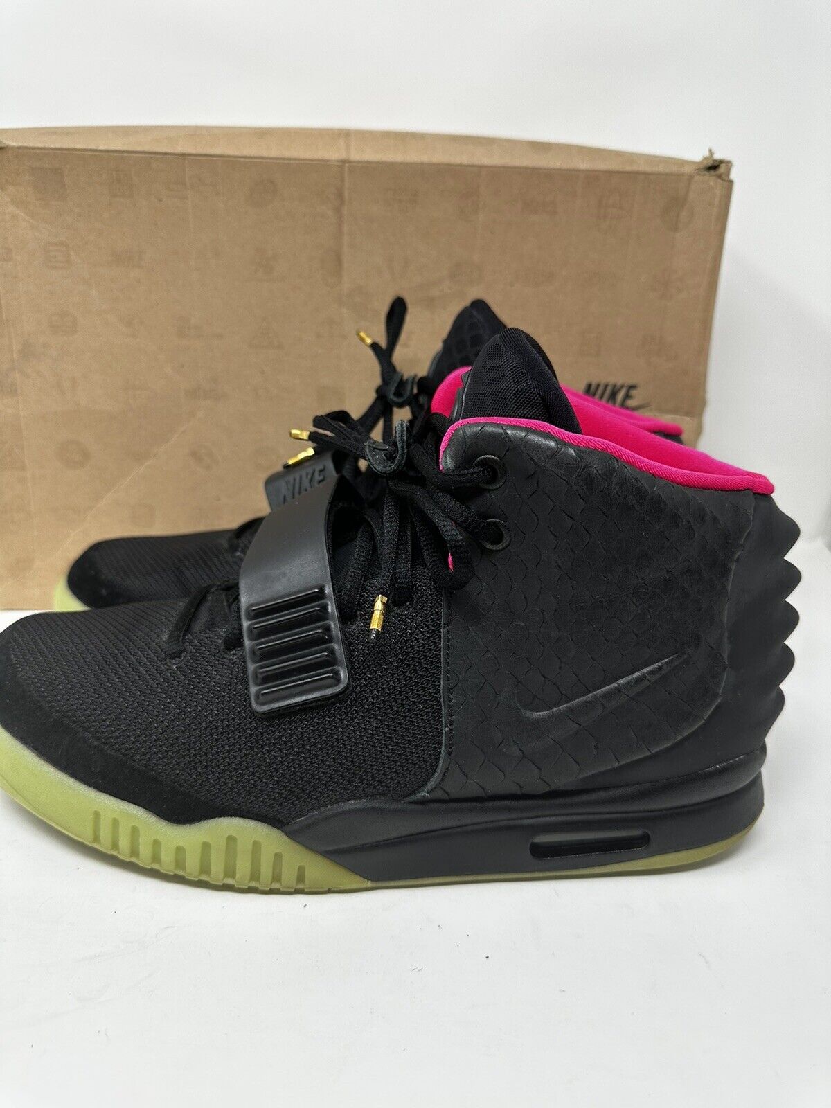 Aktiver melodramatiske harmonisk Size 11 - Nike Air Yeezy 2 NRG Solar Red 2012 886912809364 | eBay