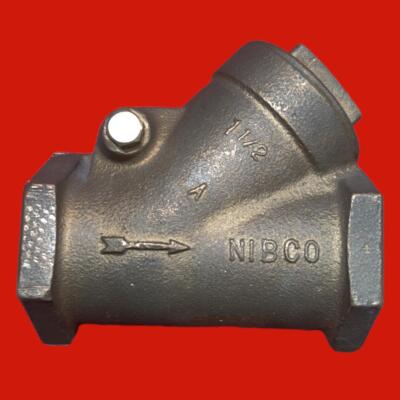 NIBCO 1-1/2'' Bronze Check Valve, Bronze Seat Disc, Threaded Ends, T-413-B