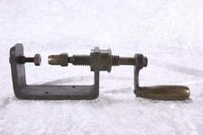 Vtg Very Heavy Duty Engineered Brass Crank Style Nut Cracker Top Quality