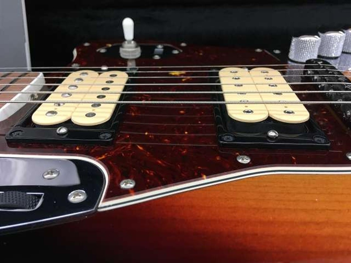 Fender MEXICO Model number: KurtCobain Jaguar3Color Artist