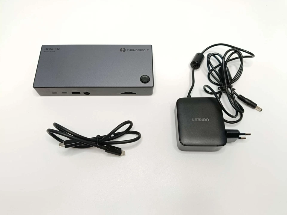 UGREEN Revodok Max 313 Thunderbolt 4 Docking Station 13-in-1 60W 40Gbps - Image 2 of 4
