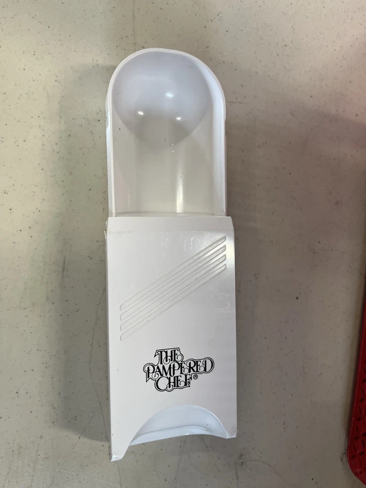 TAZA MEDIDORA DESLIZANTE AJUSTABLE CHEF MIMADO 1/8 A 1/2 TAZA Foto 4 de 4