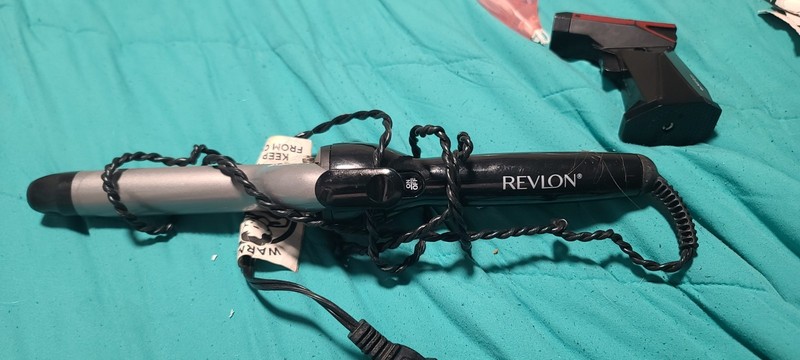 Revlon Curling Iron Model RV051 1 Inch TESTED