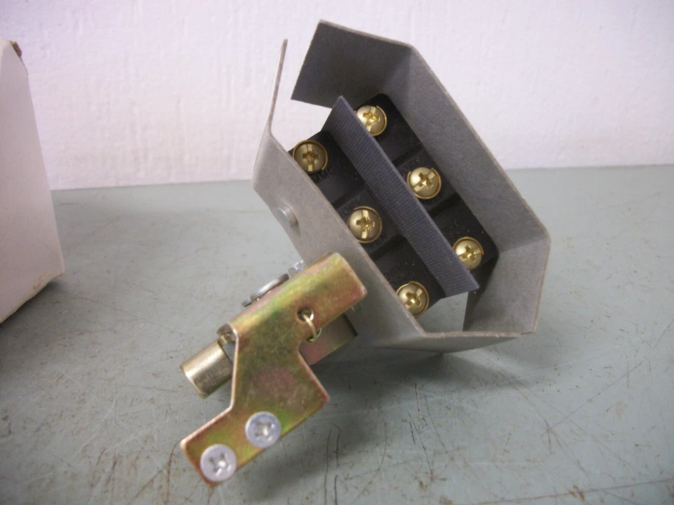 GE AUXILIARY CONTACT KIT THAUX64D NIB - Image 2 of 4