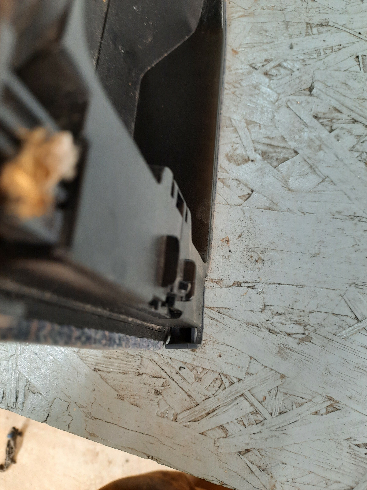 20002005 Buick Lesabre Center Console Arm Rest Lid 12"12.5" OEM eBay