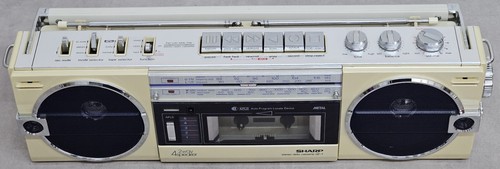 Sharp GF-7H Radio Stereo Cassette Recorder Boombox Ghetto Blaster - Foto 12 di 22