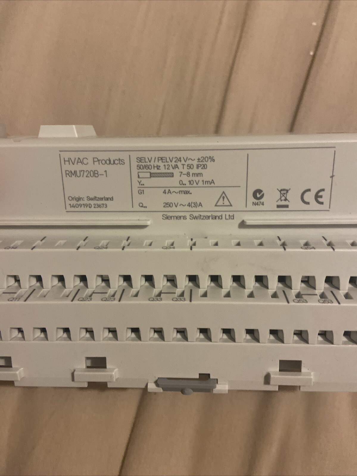 Régulateur Siemens RMU720B-1 de la gamme Synco 700 en boîtier IP20 - 4