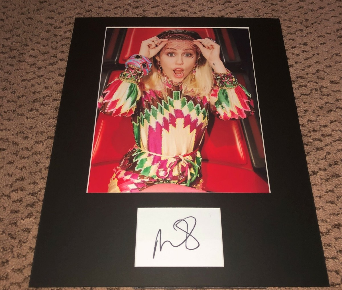 MILEY CYRUS SIGNED 3X5 INDEX CARD JSA 11X14 MAT 8X10 PHOTO