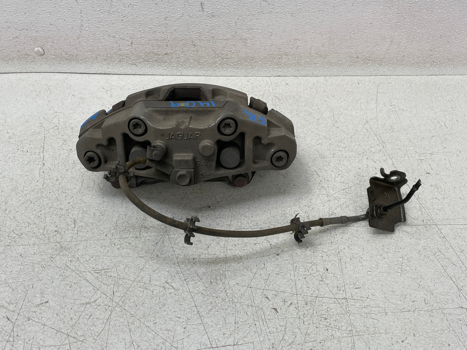 Brembo OE 10-15 Jaguar XF/XFR/13-15 XFR-S/10-19 XJ/14-17 XJR/18-19 XJR575 Front Disc Brake Kit main image 1
