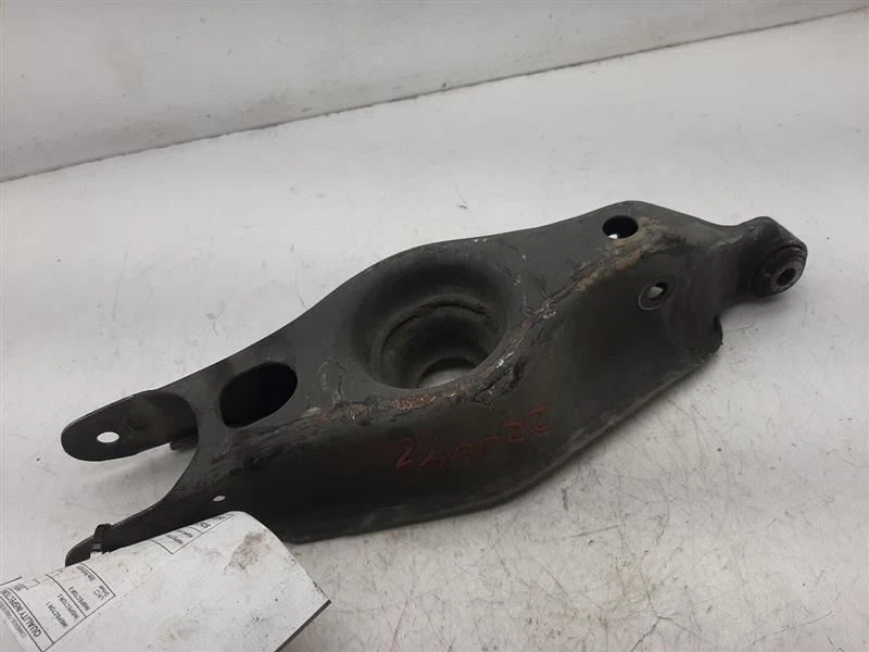 Lower Control Arm Rear Center Spring Perch 05-18 Chrysler 300 68229216AB - Изображение 2 из 4