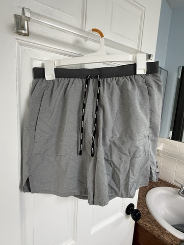 Nike Dri-FIT Mesh Shorts Gray Men M Pockets Elastic Waist Drawstring