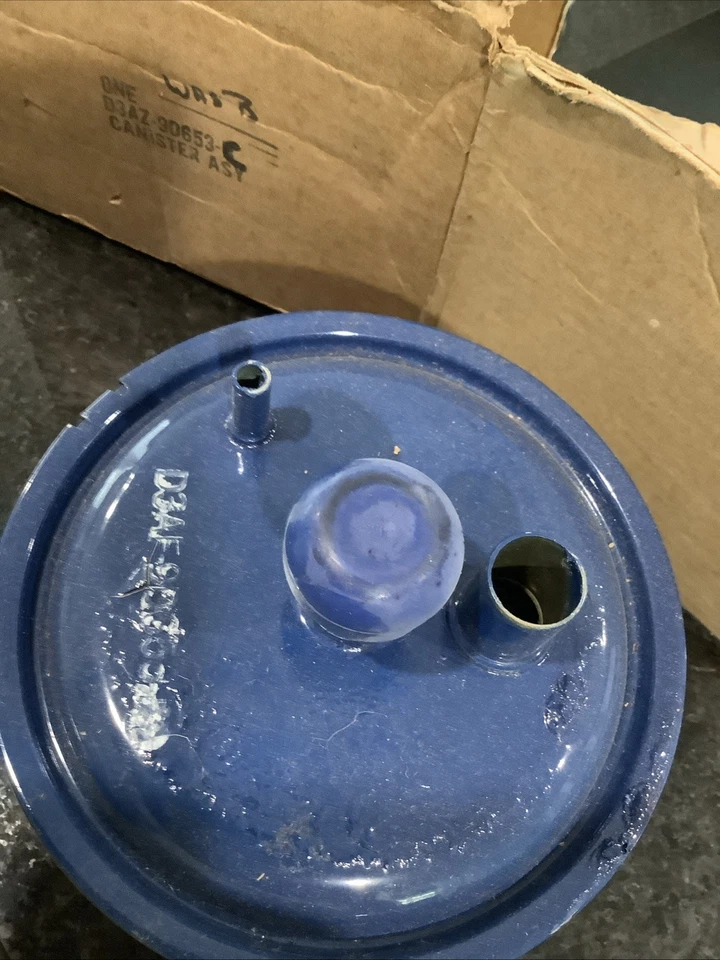 Nos 1973 Ford Mustang Torino Galaxie Emission Canister D3AZ-9D653-C - Image 3 of 4