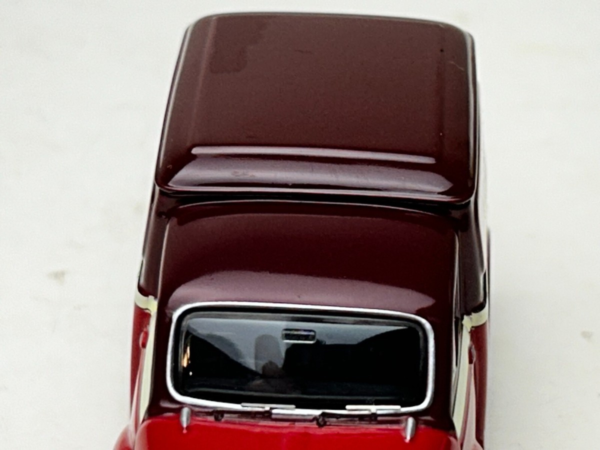 WOW RARE 1/43 Corgi Vanguards Hillman Minx Braise Rouge / Crème EUR 4