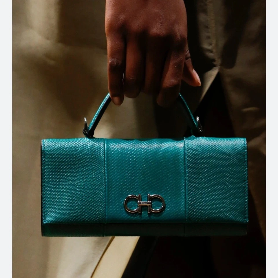 Authentic Salvatore ferragamo 2way wallet clutch mini leather bag - Image 2 of 4