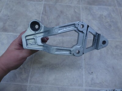 1990 Kawasaki ZX1000B Ninja K719-1) left and right rear foot