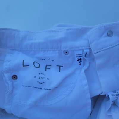 Jean cropped jambe droite, avec surpiqûres ton sur ton bleu Fiorella