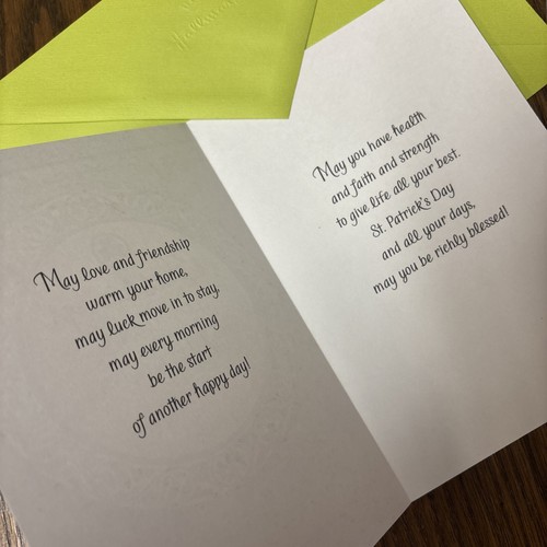St. Patrick’s Day Blessings For Your Home 🍀 Love 5”x7” Hallmark Greeting Card - Picture 4 of 12