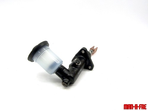 AISIN Clutch Master Cylinder for 1975-1980 Toyota Land Cruisers - Picture 3 of 9